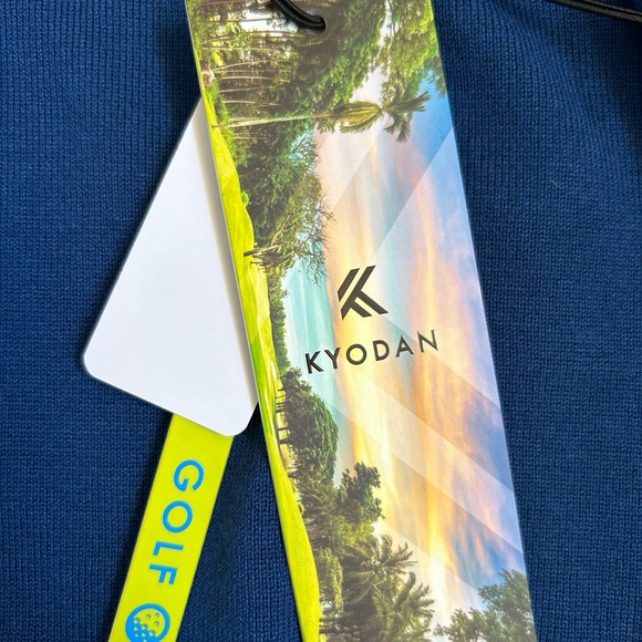 Blue & White V-Neck Knit Sweater Vest NWT - Picture 9 of 10